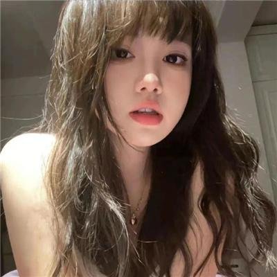 雨中的女人